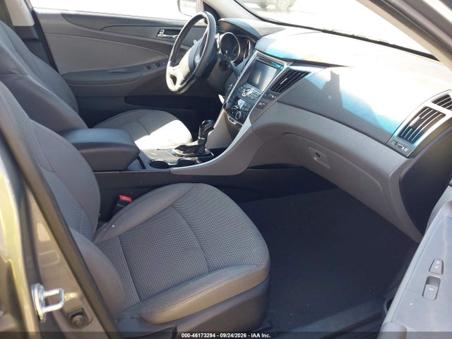 46173294 :رقم المزاد ، 5NPEC4AB3CH452469 vin ، 2012 Hyundai Sonata Se 2.0t مزاد بيع