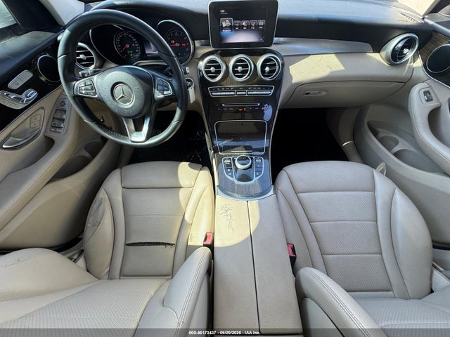 46173437 :رقم المزاد ، WDC0G4JB8JV016447 vin ، 2018 Mercedes-benz Glc 300 مزاد بيع