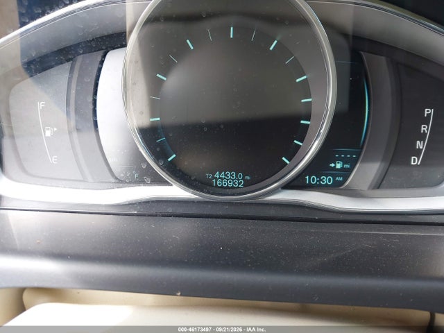 Продажа на аукционе авто 2015 Volvo Xc70 3.2 Premier, vin: YV4940NB4F1202409, номер лота: 46173497