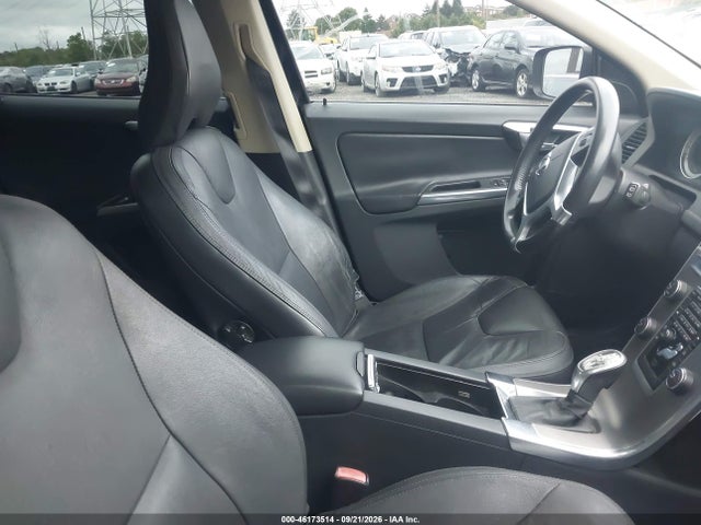 46173514 :رقم المزاد ، YV4952DL9D2405452 vin ، 2013 Volvo Xc60 3.2/3.2 Platinum/3.2 Premier/3.2 Premier Plus مزاد بيع
