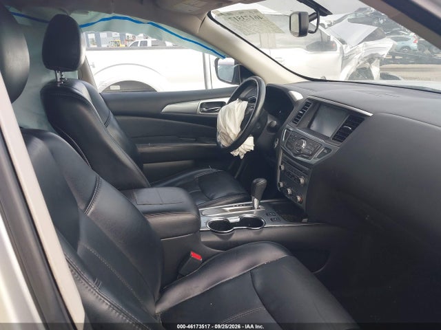 46173517 :رقم المزاد ، 5N1DR2MN9KC643758 vin ، 2019 Nissan Pathfinder Sl مزاد بيع