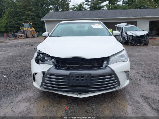 2017 Toyota Camry Hybrid Xle მანქანა იყიდება აუქციონზე, vin: 4T1BD1FK7HU225771, აუქციონის ნომერი: 46173522