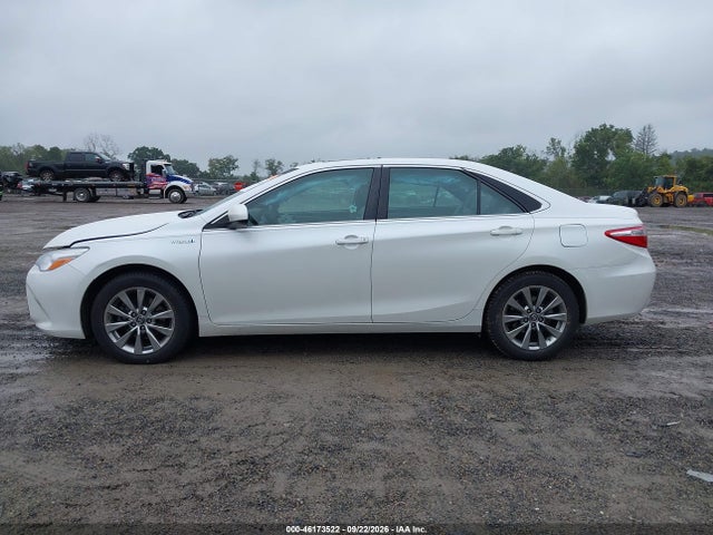 2017 Toyota Camry Hybrid Xle მანქანა იყიდება აუქციონზე, vin: 4T1BD1FK7HU225771, აუქციონის ნომერი: 46173522