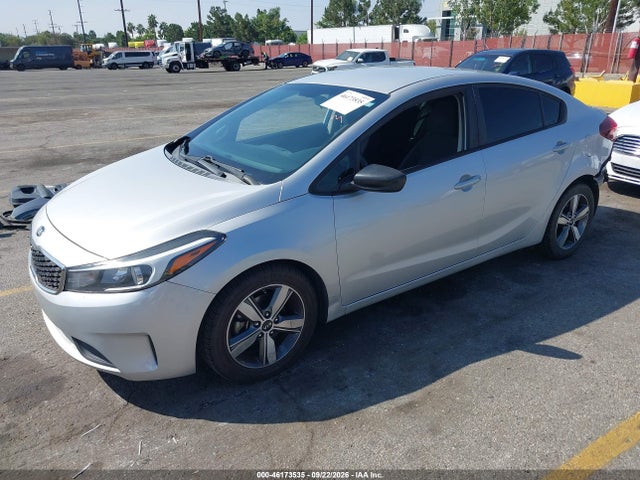KIA FORTE LX 2018 3KPFL4A70JE166466 Image 2