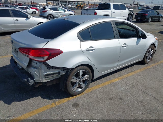 KIA FORTE LX 2018 3KPFL4A70JE166466 Image 4