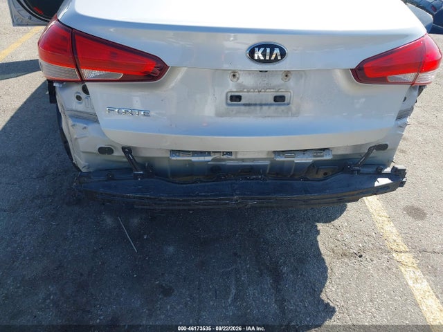 KIA FORTE LX 2018 3KPFL4A70JE166466 Image 6