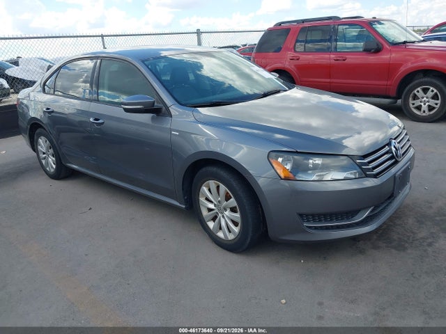 Aukcja sprzedaży 2014 Volkswagen Passat 1.8t Wolfsburg Edition, vin: 1VWAT7A35EC113040, numer aukcji: 46173640