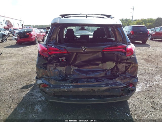 Aukcja sprzedaży 2018 Toyota Rav4 Le, vin: JTMBFREV4JJ245783, numer aukcji: 46173660
