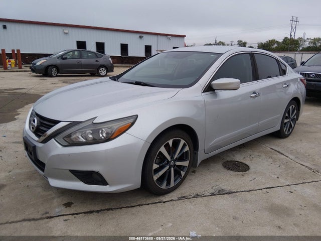 46173680 :رقم المزاد ، 1N4AL3AP1HN303978 vin ، 2017 Nissan Altima 2.5 Sr مزاد بيع