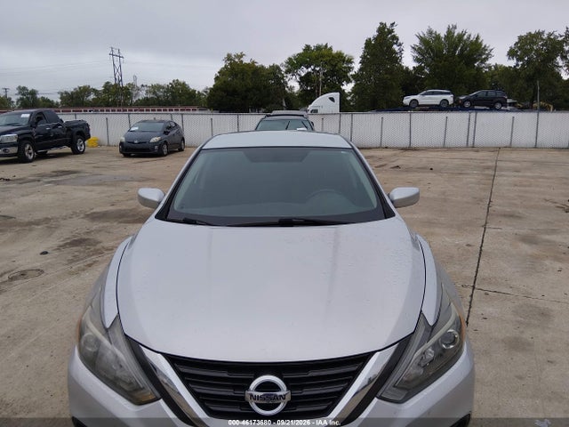 46173680 :رقم المزاد ، 1N4AL3AP1HN303978 vin ، 2017 Nissan Altima 2.5 Sr مزاد بيع