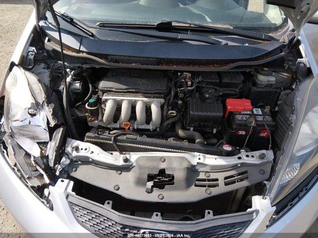 46173683 :رقم المزاد ، JHMGE8H38DC009593 vin ، 2013 Honda Fit مزاد بيع