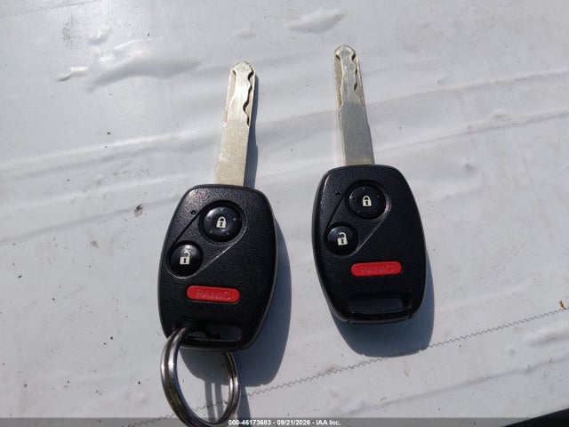 46173683 :رقم المزاد ، JHMGE8H38DC009593 vin ، 2013 Honda Fit مزاد بيع