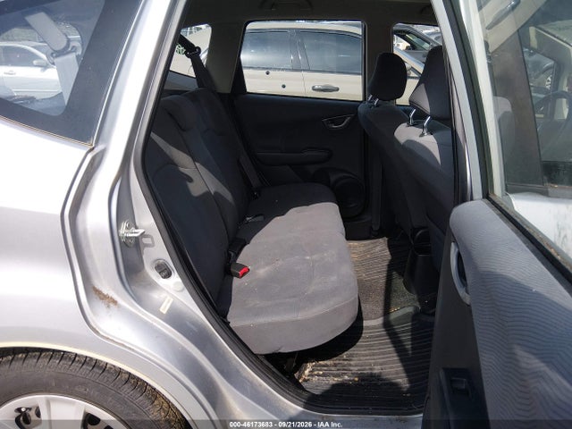 46173683 :رقم المزاد ، JHMGE8H38DC009593 vin ، 2013 Honda Fit مزاد بيع