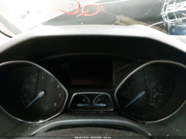 Ford FOCUS SE 2018 1FADP3K23JL323980 Image 16