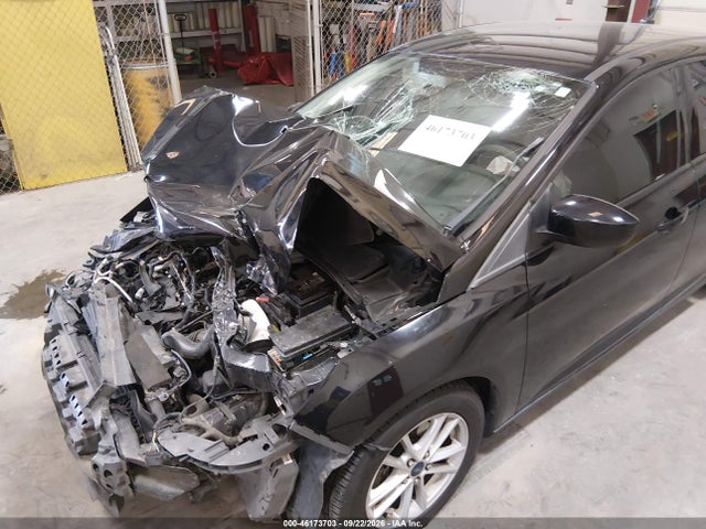 Ford FOCUS SE 2018 1FADP3K23JL323980 Image 6