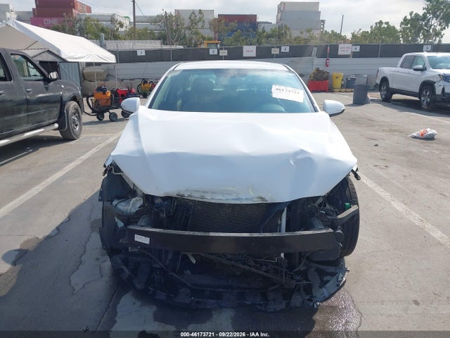 2018 Hyundai Elantra Limited მანქანა იყიდება აუქციონზე, vin: 5NPD84LF4JH268491, აუქციონის ნომერი: 46173721