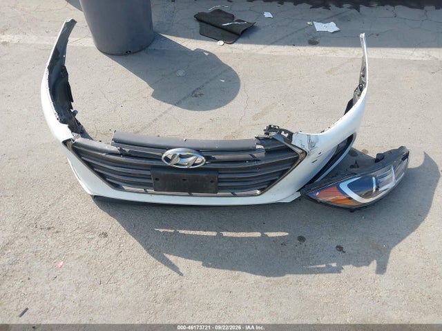 2018 Hyundai Elantra Limited მანქანა იყიდება აუქციონზე, vin: 5NPD84LF4JH268491, აუქციონის ნომერი: 46173721