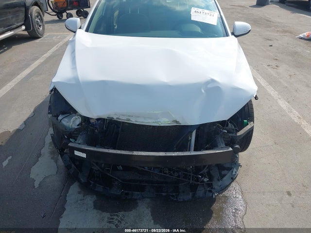 2018 Hyundai Elantra Limited მანქანა იყიდება აუქციონზე, vin: 5NPD84LF4JH268491, აუქციონის ნომერი: 46173721