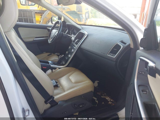Продажа на аукционе авто 2016 Volvo Xc60 T6 Drive-e, vin: YV449MRK7G2893749, номер лота: 46173732