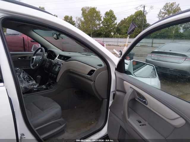 Auction sale of the 2017 Chevrolet Traverse Lt, vin: 1GNKRGKD5HJ257806, lot number: 46173805