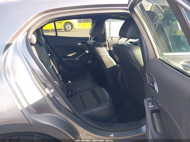 WDCTG4GBXHJ306792 Mercedes-Benz Gla 250 4matic