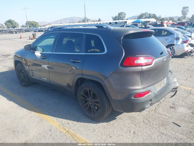 2016 Jeep Cherokee Latitude მანქანა იყიდება აუქციონზე, vin: 1C4PJLCSXGW108238, აუქციონის ნომერი: 46173833