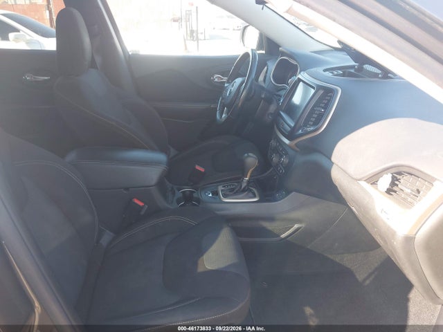 2016 Jeep Cherokee Latitude მანქანა იყიდება აუქციონზე, vin: 1C4PJLCSXGW108238, აუქციონის ნომერი: 46173833