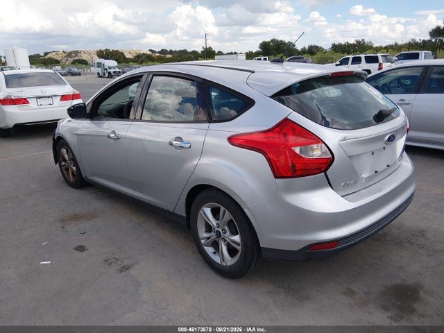 Ford FOCUS SE 2014 1FADP3K23EL212111 Image 3