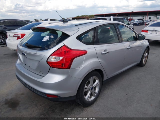 Ford FOCUS SE 2014 1FADP3K23EL212111 Image 4