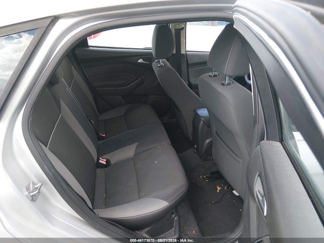 Ford FOCUS SE 2014 1FADP3K23EL212111 Image 8