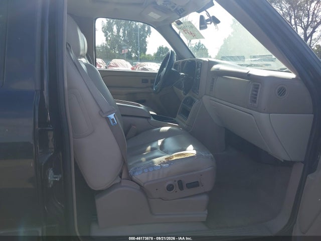 2004 Chevrolet Tahoe Lt მანქანა იყიდება აუქციონზე, vin: 1GNEK13T54R309810, აუქციონის ნომერი: 46173878