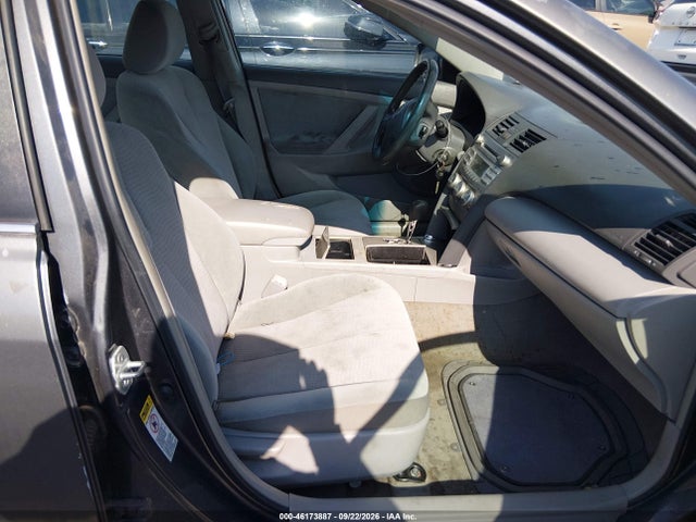 46173887 :رقم المزاد ، 4T1BF3EK4BU774388 vin ، 2011 Toyota Camry Le مزاد بيع