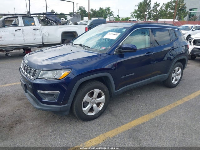 Jeep Compass Latitude 4x4 2018 3C4NJDBB8JT185878 Image 2