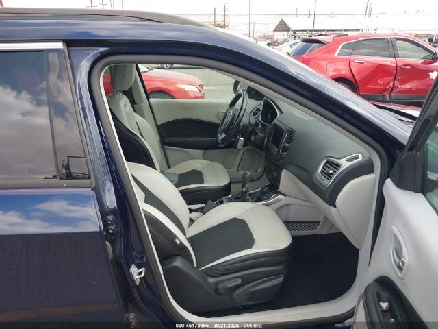 Jeep Compass Latitude 4x4 2018 3C4NJDBB8JT185878 Image 5