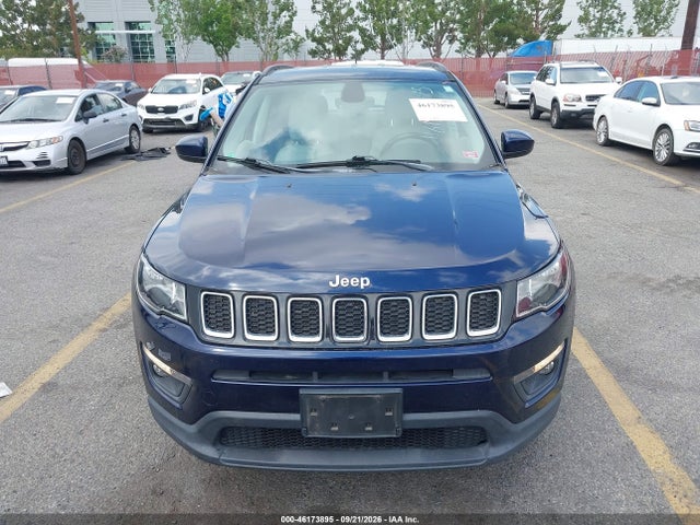 Jeep Compass Latitude 4x4 2018 3C4NJDBB8JT185878 Image 6