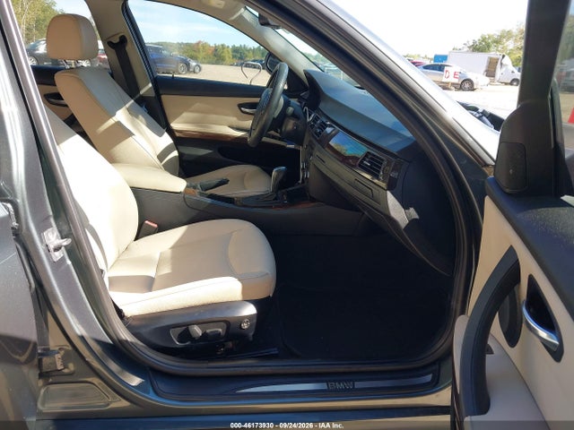 46173930 :رقم المزاد ، WBAPK5G57BNN26927 vin ، 2011 Bmw 328i Xdrive مزاد بيع