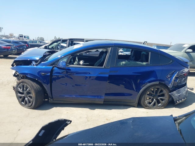 Tesla Model X Dual Motor All-wheel Drive/standard Range 2023 7SAXCBE58PF381780 Image 12