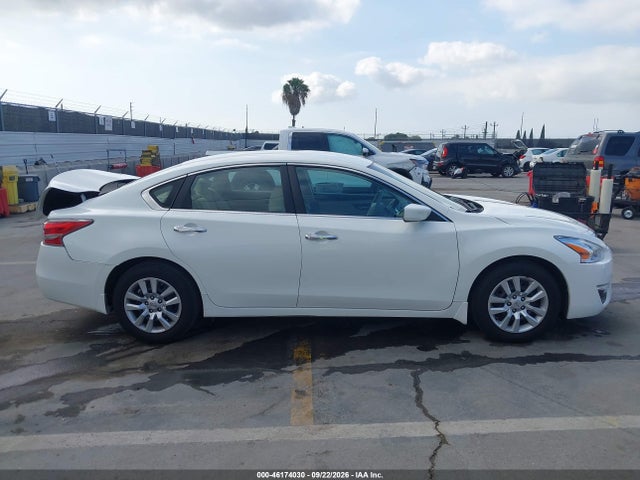 2015 Nissan Altima 2.5 S მანქანა იყიდება აუქციონზე, vin: 1N4AL3AP6FC461287, აუქციონის ნომერი: 46174030