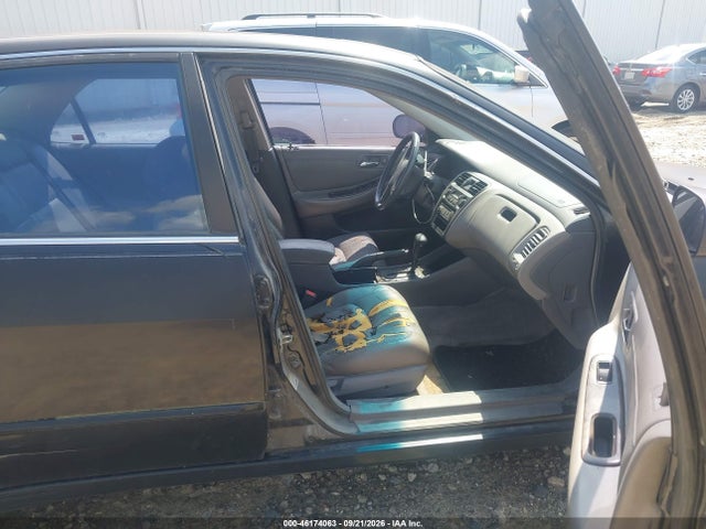 Продаж на аукціоні авто 2000 Honda Accord 3.0 Ex, vin: 1HGCG1655YA085443, номер лоту: 46174063