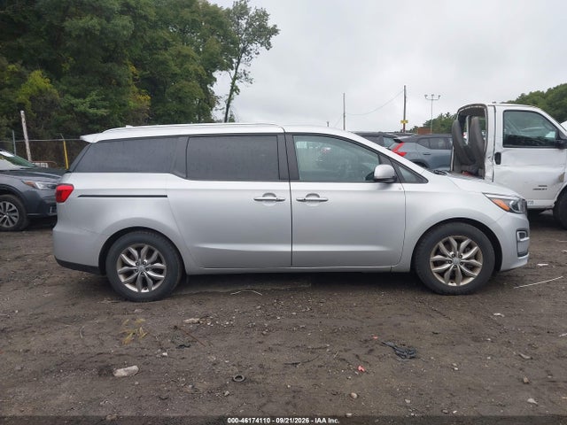 46174110 :رقم المزاد ، KNDMB5C11K6542981 vin ، 2019 Kia Sedona Ex مزاد بيع