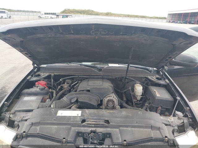 46174263 :رقم المزاد ، 1GNUKJE36AR129997 vin ، 2010 Chevrolet Suburban 1500 Lt1 مزاد بيع