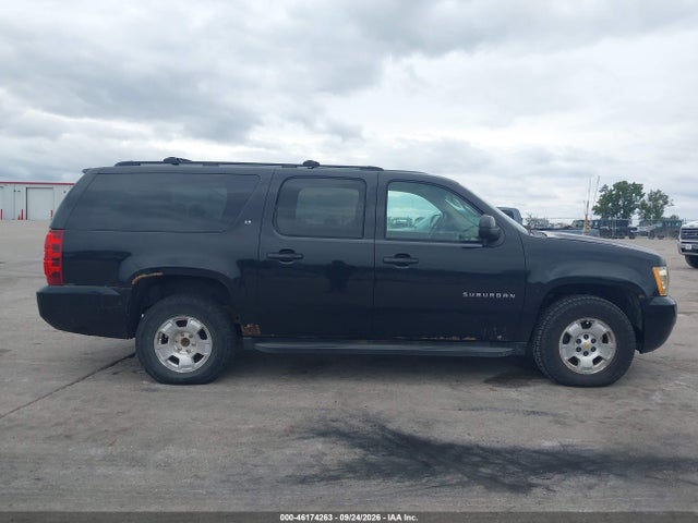 46174263 :رقم المزاد ، 1GNUKJE36AR129997 vin ، 2010 Chevrolet Suburban 1500 Lt1 مزاد بيع
