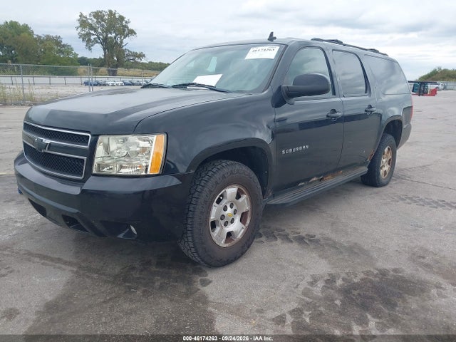 46174263 :رقم المزاد ، 1GNUKJE36AR129997 vin ، 2010 Chevrolet Suburban 1500 Lt1 مزاد بيع