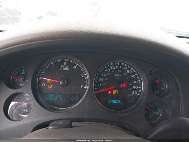 46174263 :رقم المزاد ، 1GNUKJE36AR129997 vin ، 2010 Chevrolet Suburban 1500 Lt1 مزاد بيع
