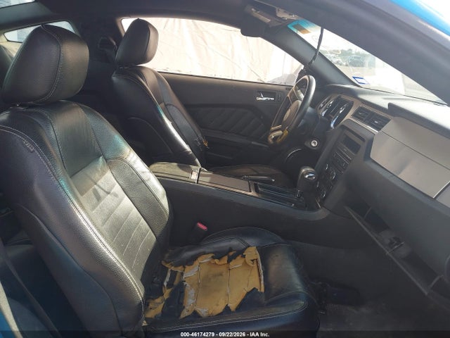 46174279 :رقم المزاد ، 1ZVBP8AM4C5232741 vin ، 2012 Ford Mustang V6 Premium مزاد بيع