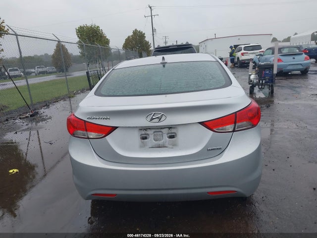 2013 Hyundai Elantra Limited მანქანა იყიდება აუქციონზე, vin: 5NPDH4AE3DH157719, აუქციონის ნომერი: 46174328