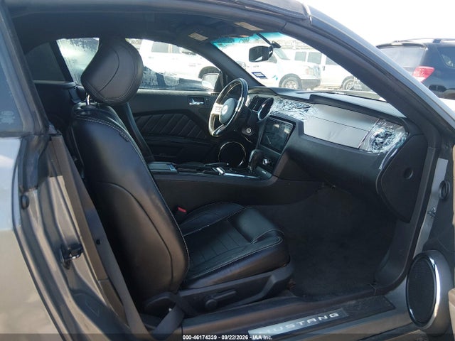 2013 Ford Mustang V6 Premium მანქანა იყიდება აუქციონზე, vin: 1ZVBP8EM7D5229425, აუქციონის ნომერი: 46174339