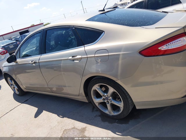 3FA6P0H77FR182107 Ford FUSION SE