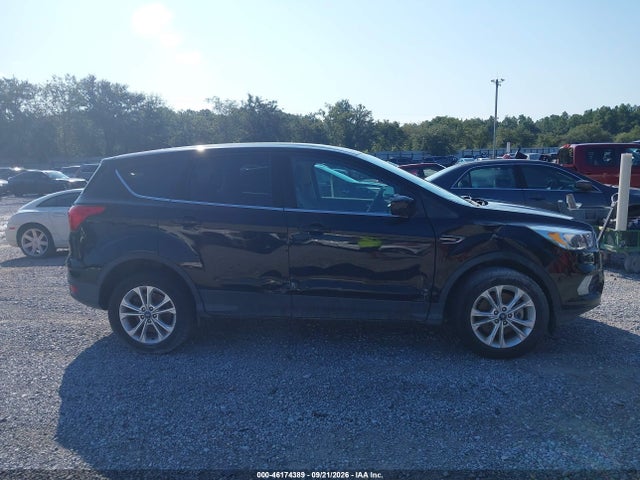 46174389 :رقم المزاد ، 1FMCU9GD2KUA38867 vin ، 2019 Ford Escape Se مزاد بيع