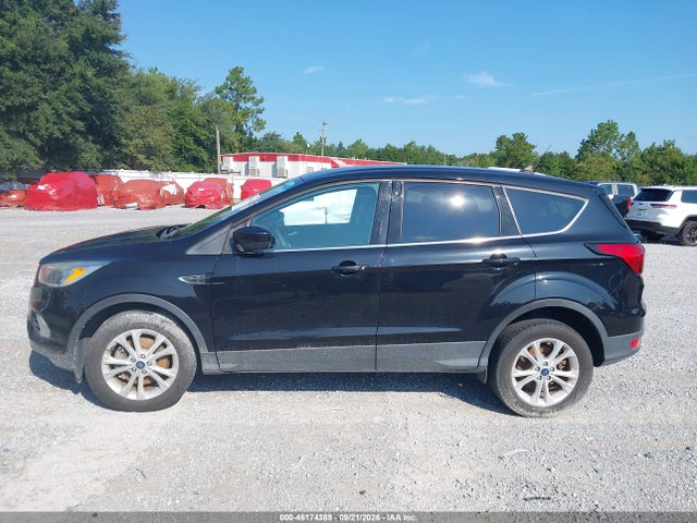 46174389 :رقم المزاد ، 1FMCU9GD2KUA38867 vin ، 2019 Ford Escape Se مزاد بيع
